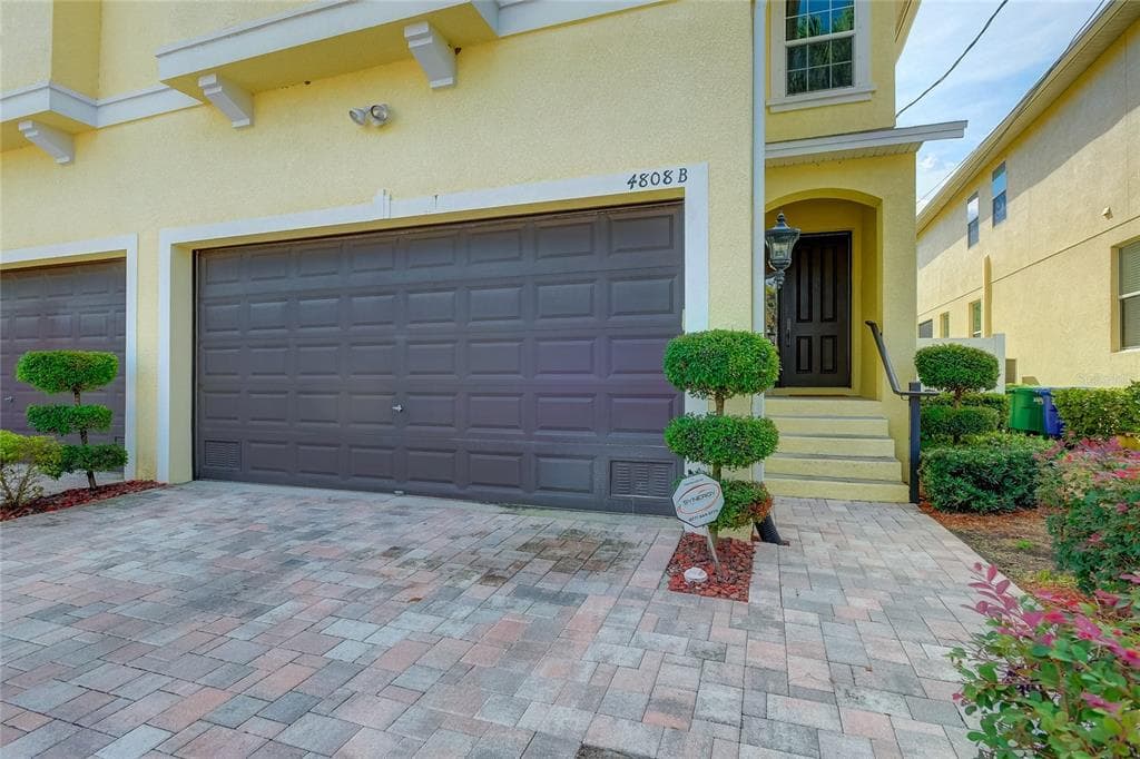4808 W FLAMINGO ROAD UNIT B TAMPA, FL 33611