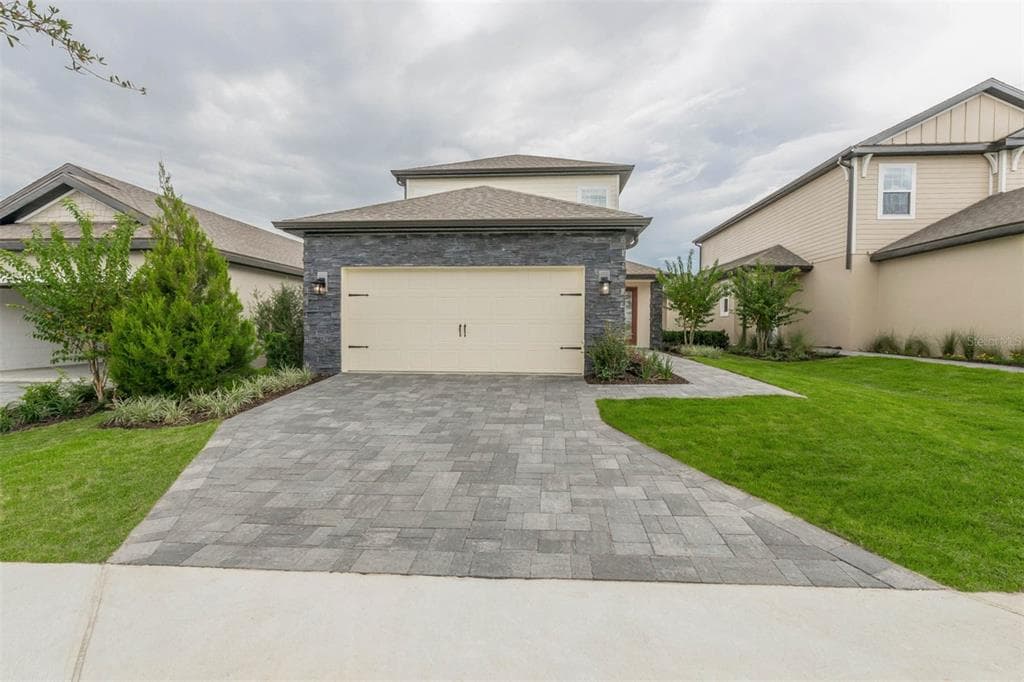 7963 DELWIN LANE KISSIMMEE, FL 34747