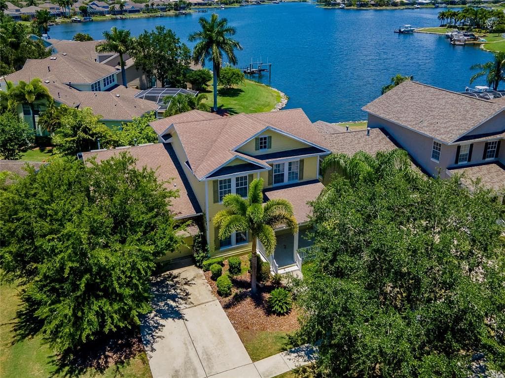 435 MANNS HARBOR DRIVE APOLLO BEACH, FL 33572