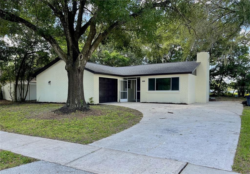 103 VALLEY DRIVE BRANDON, FL 33510
