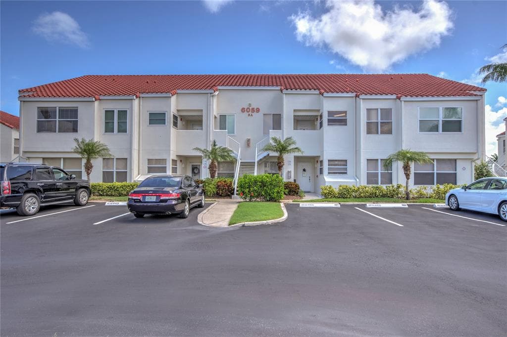 6059 BAHIA DEL MAR BOULEVARD UNIT 135 ST PETERSBURG, FL 33715