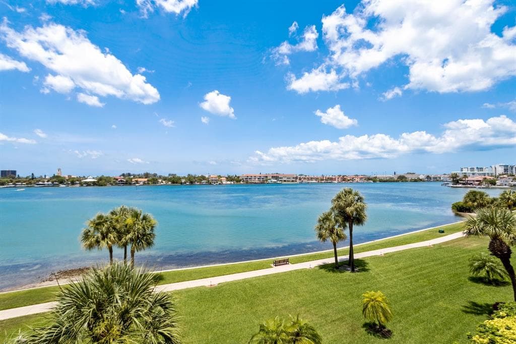 8020 SAILBOAT KEY BOULEVARD S UNIT 302 ST PETE BEACH, FL 33707
