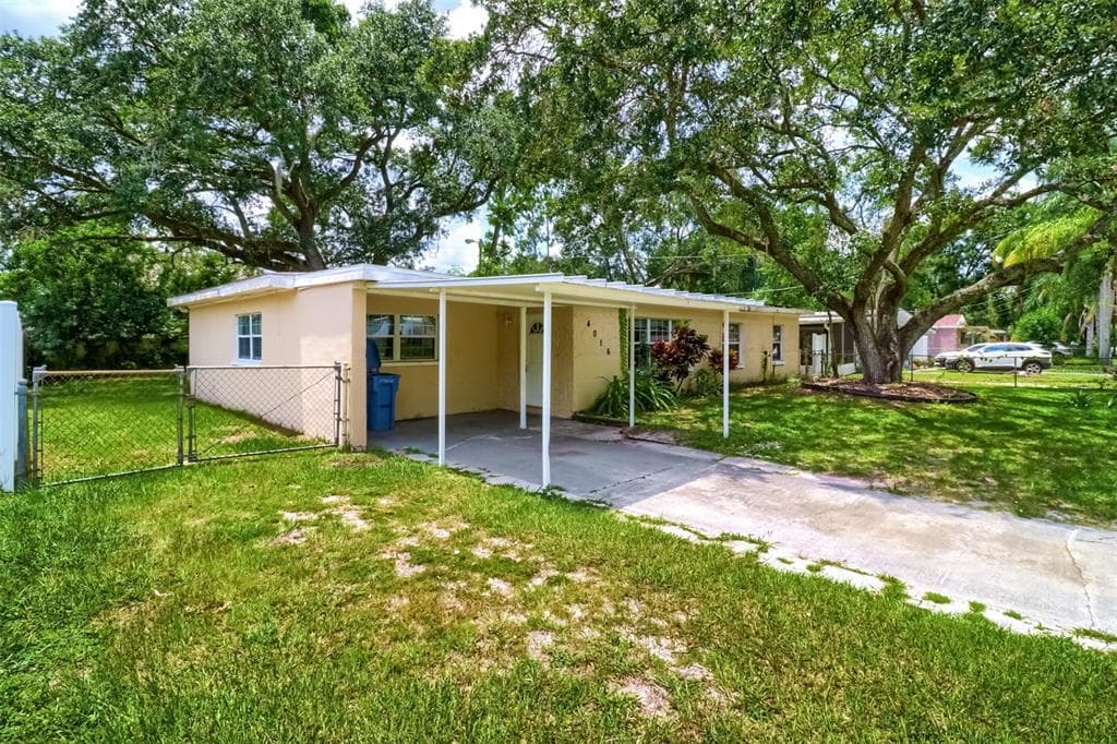 4016 E WARING DRIVE TAMPA, FL 33610