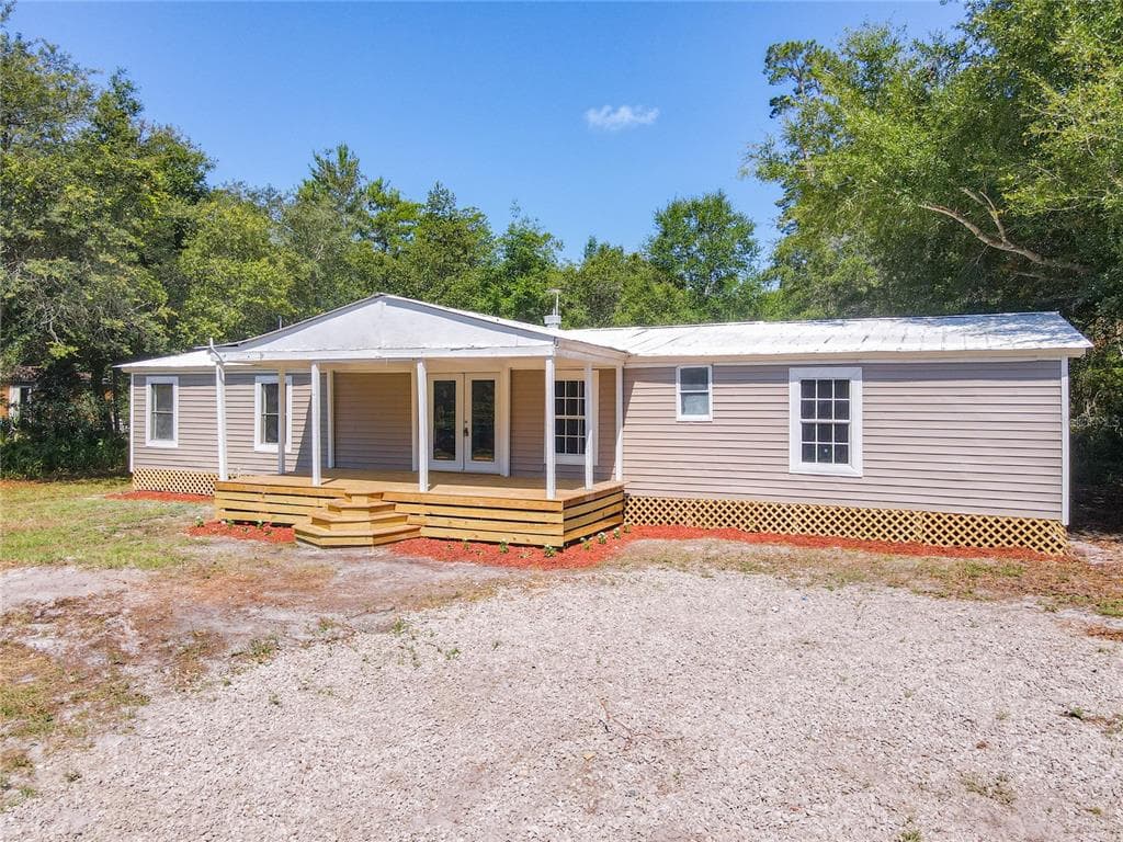 42135 PINE VALLEY DR PAISLEY, FL 32767