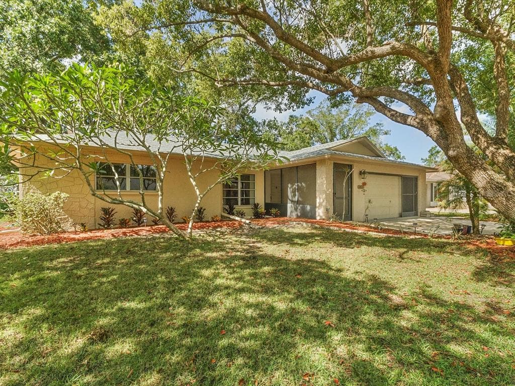2849 THISTLE COURT N PALM HARBOR, FL 34684