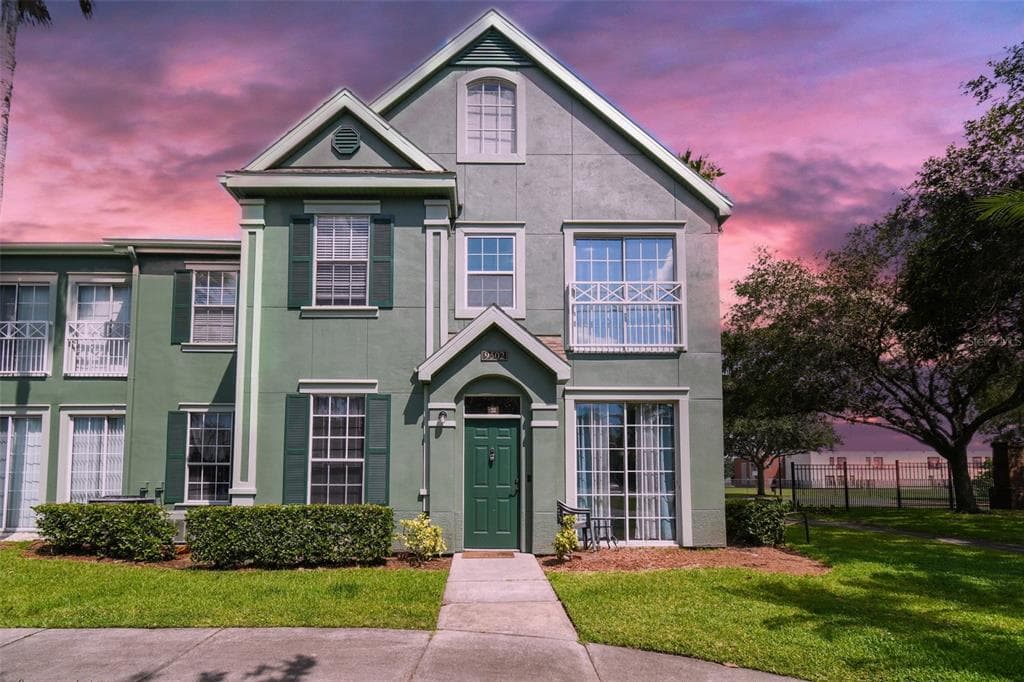 9502 LAKE CHASE ISLAND WAY TAMPA, FL 33626