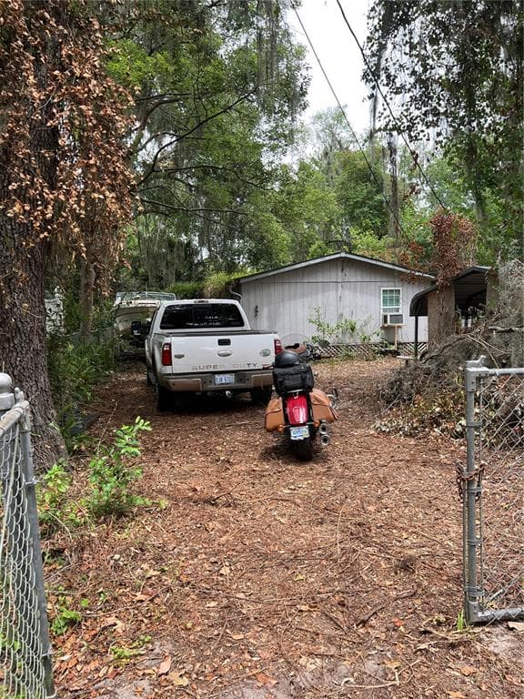 899 CR 484 ROAD LAKE PANASOFFKEE, FL 33538