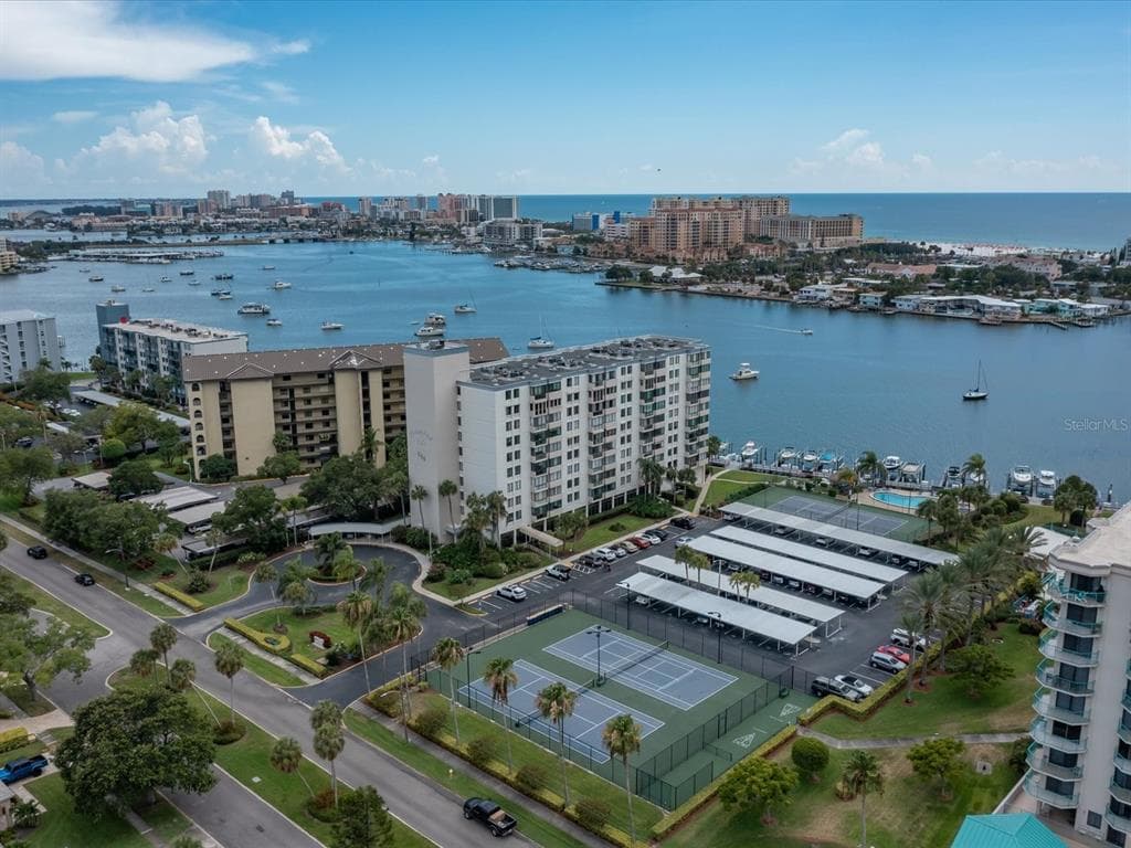 660 ISLAND WAY UNIT 502