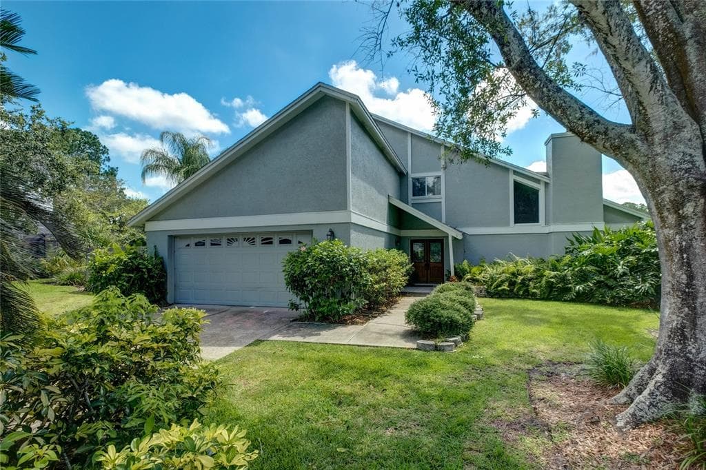 16317 E COURSE DRIVE TAMPA, FL 33624