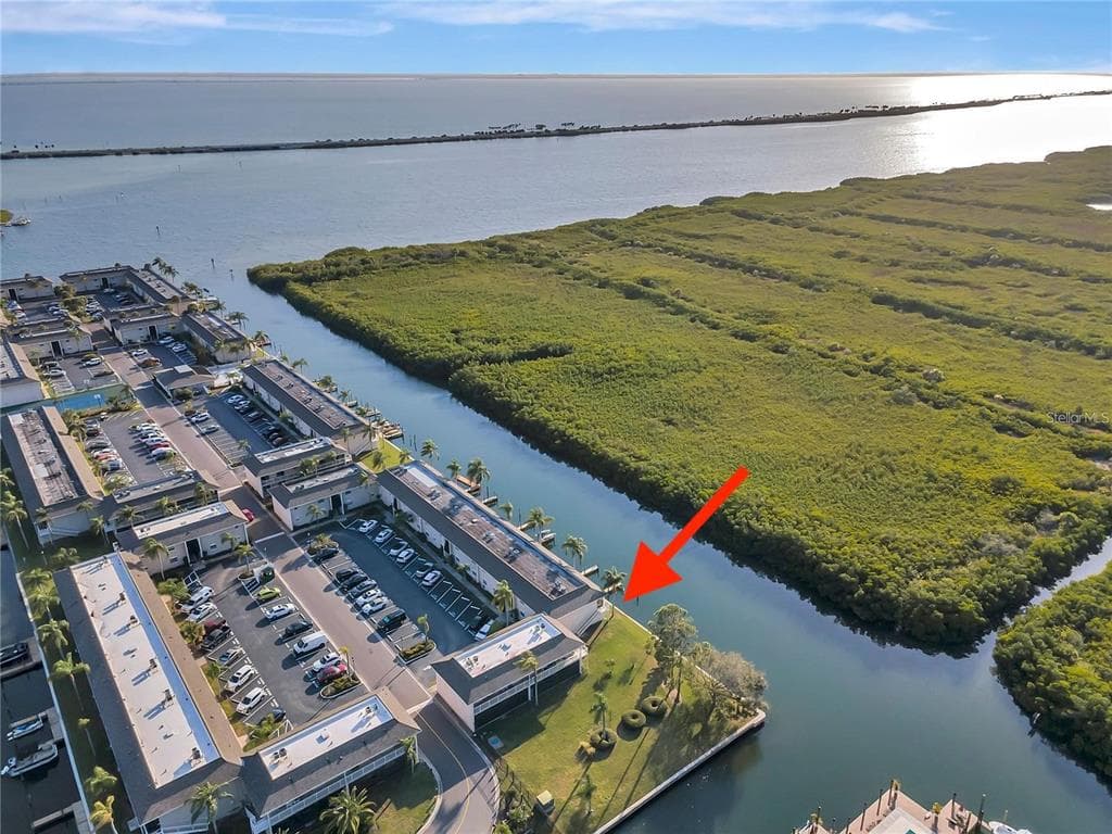 8803 BAY POINTE DRIVE UNIT 103 TAMPA, FL 33615