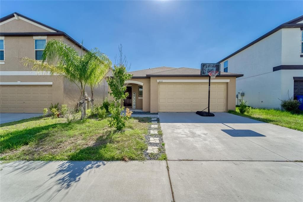 10522 CARLOWAY HILLS DR WIMAUMA, FL 33598