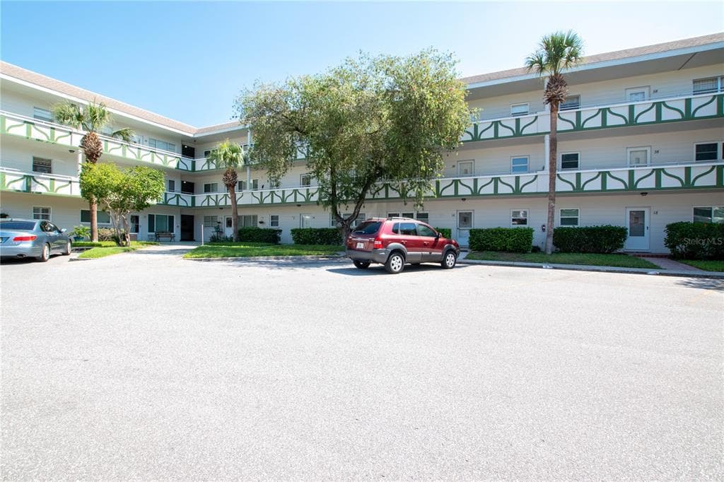 2470 RHODESIAN DRIVE UNIT 58 CLEARWATER, FL 33763