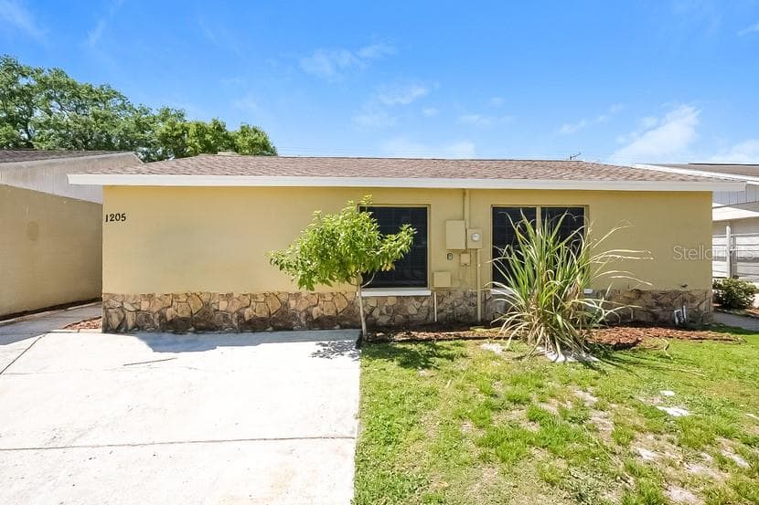 1205 COOLRIDGE DRIVE BRANDON, FL 33511