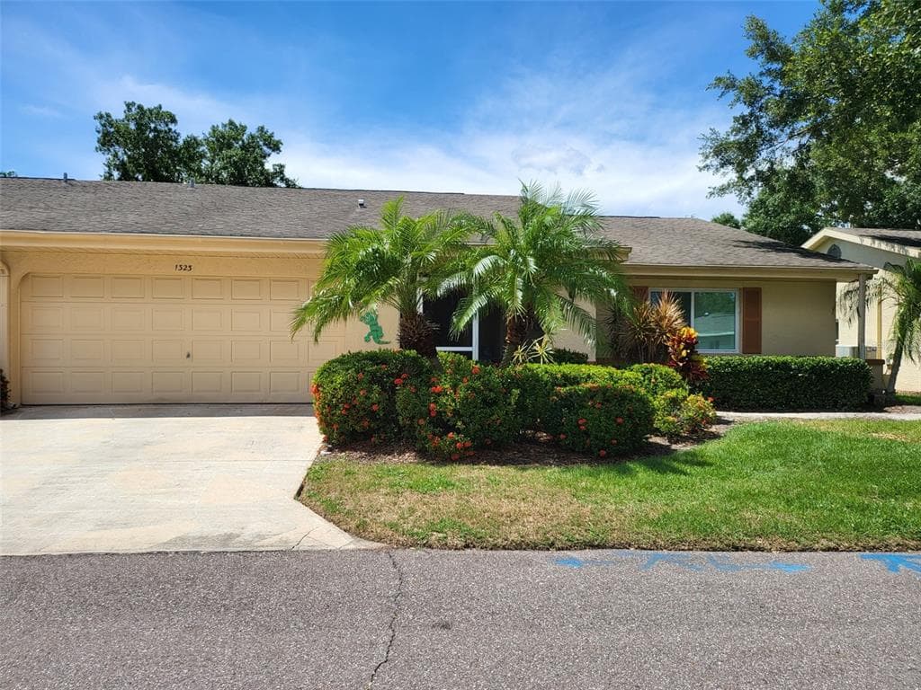 1323 IDLEWOOD DRIVE UNIT 40 SUN CITY CENTER, FL 33573