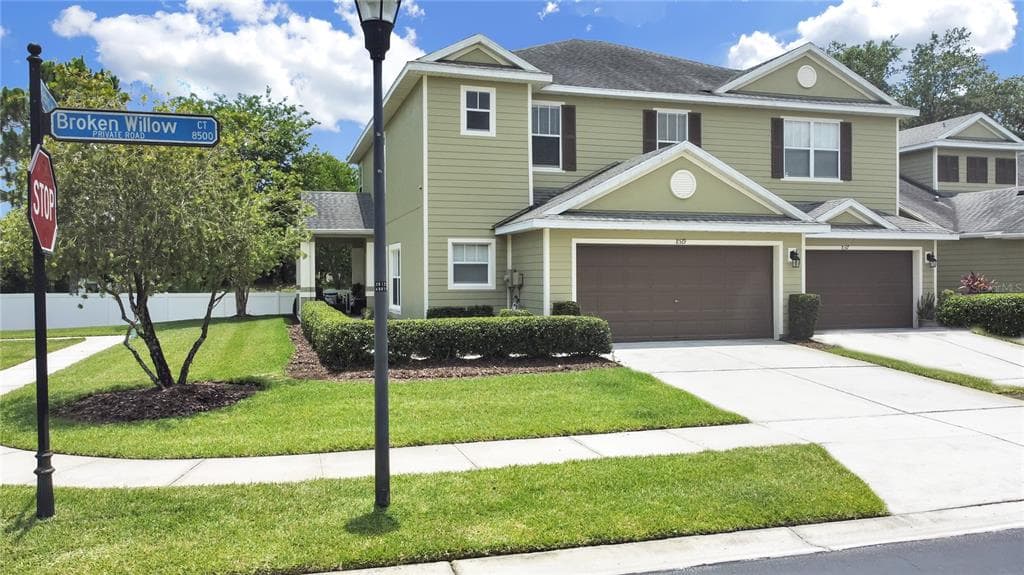 8519 BROKEN WILLOW COURT TAMPA, FL 33647
