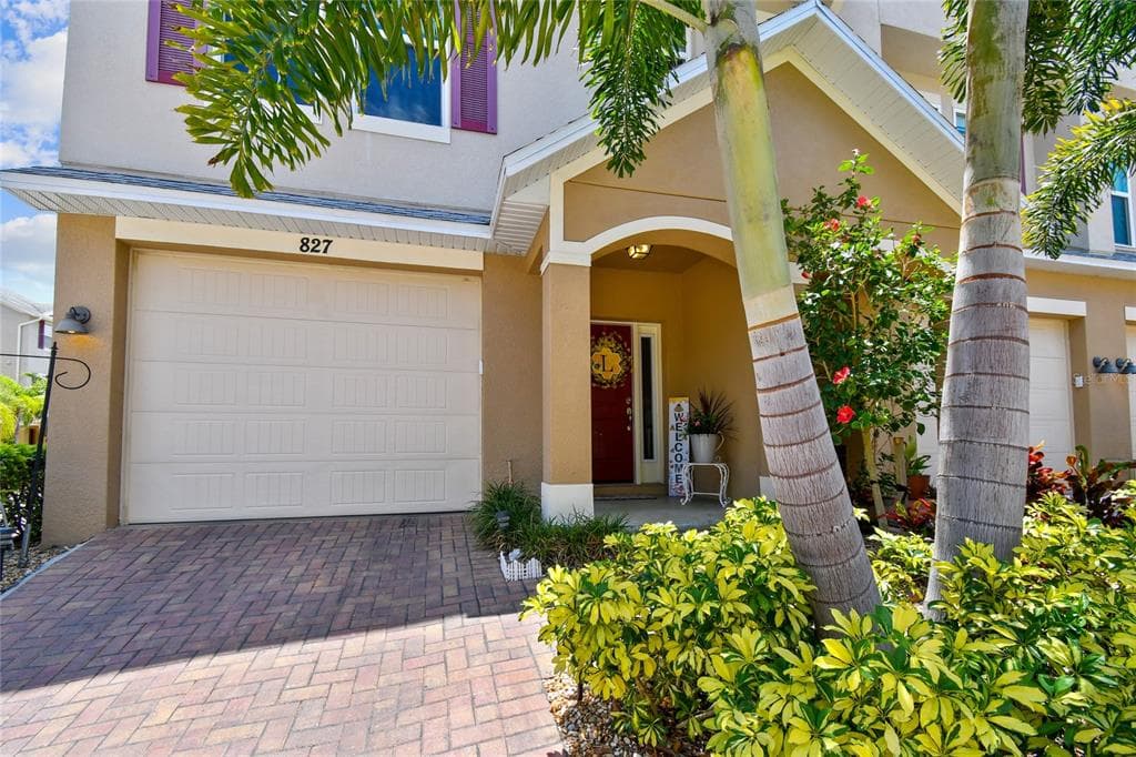827 CALLISTA CAY LOOP TARPON SPRINGS, FL 34689