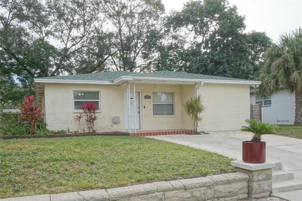 3106 W LA SALLE STREET TAMPA, FL 33607