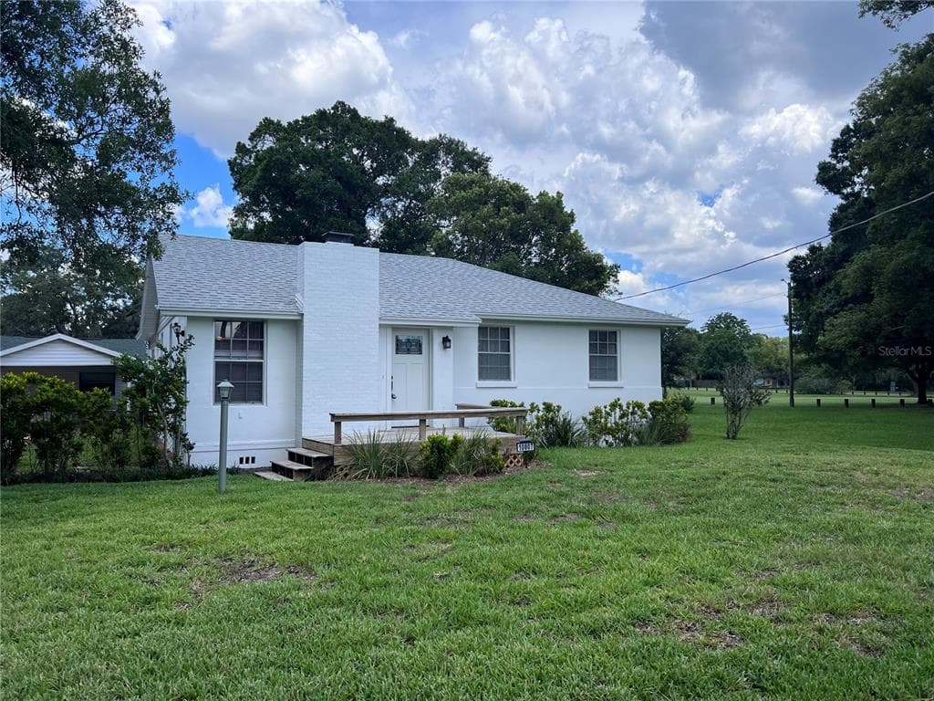 10807 FOREST HILLS DRIVE TAMPA, FL 33612