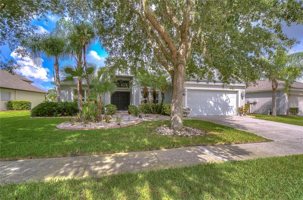 19208 ROBIN PERCH LANE TAMPA, FL 33647