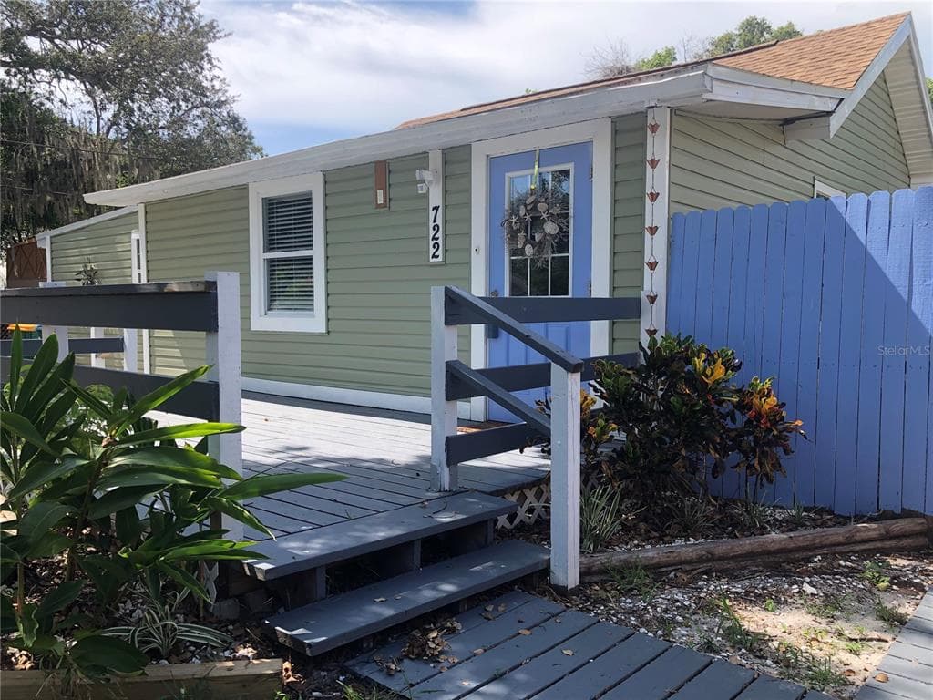 722 PATTERSON STREET CLEARWATER, FL 33756
