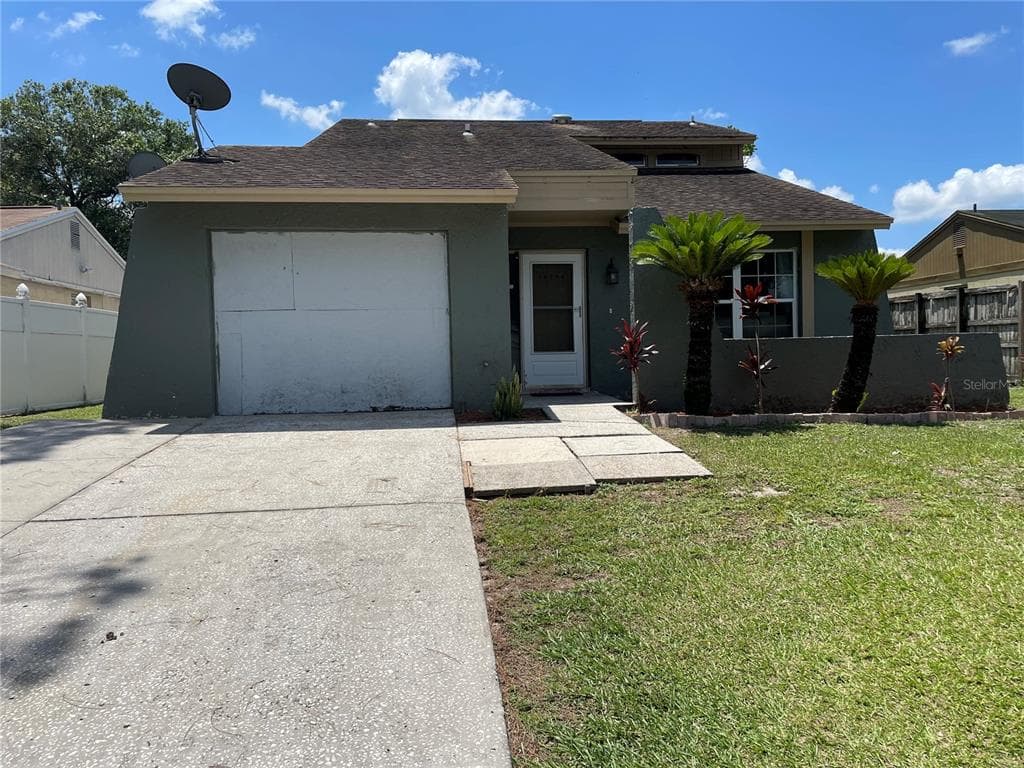 16106 FOXFIRE DRIVE TAMPA, FL 33618