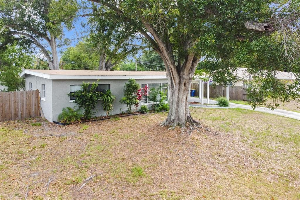 1434 OVERLEA STREET CLEARWATER, FL 33755