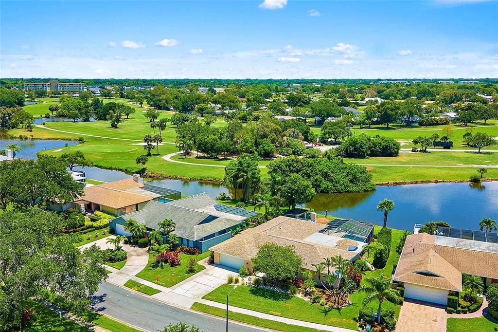 6667 GREENBRIER DR SEMINOLE, FL 33777