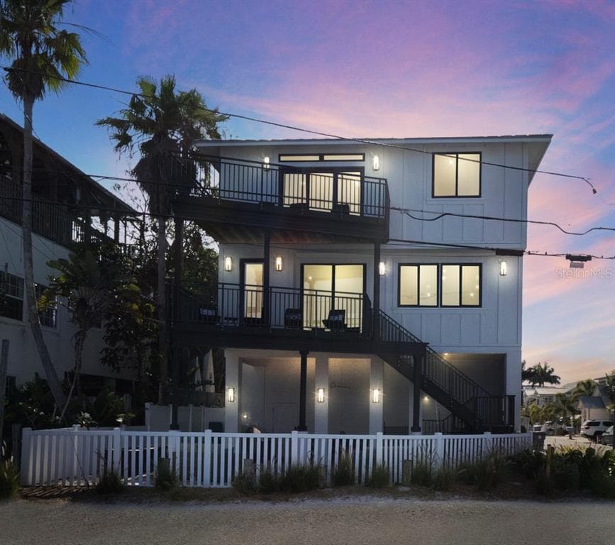 108 90TH AVENUE TREASURE ISLAND, FL 33706