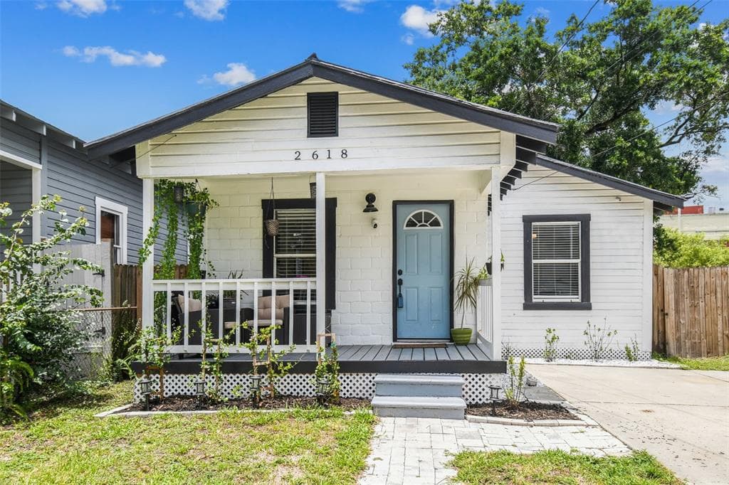 2618 E 12TH AVENUE TAMPA, FL 33605