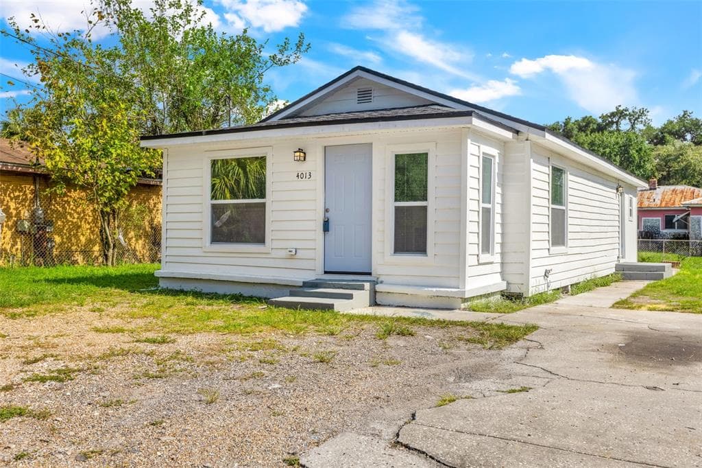 4013 E OSBORNE AVENUE TAMPA, FL 33610