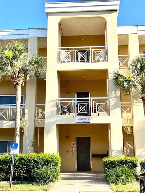 2209 UTOPIAN DRIVE E UNIT 317 CLEARWATER, FL 33763