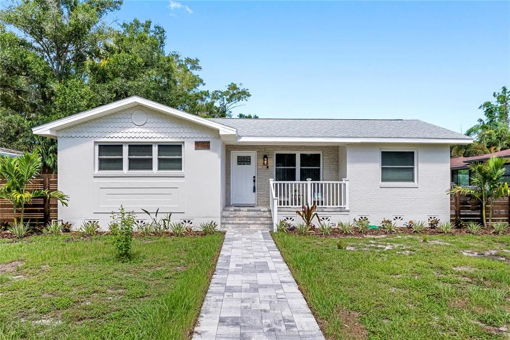 2625 14TH STREET N ST PETERSBURG, FL 33704
