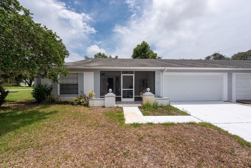 10720 TONAPA LOOP PORT RICHEY, FL 34668
