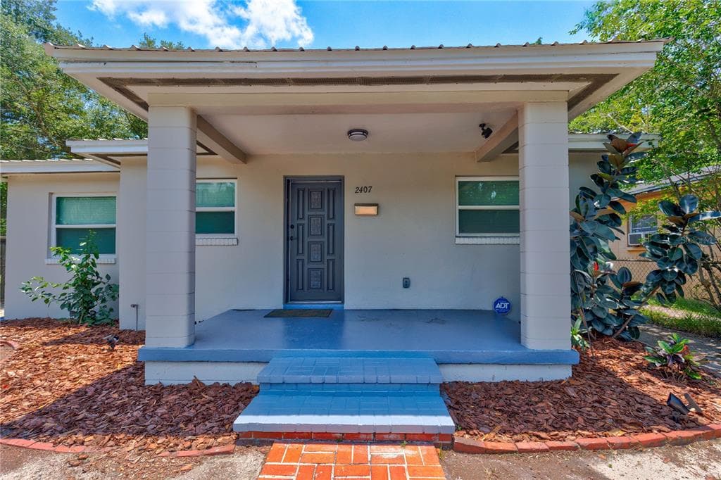2407 MALLORY AVENUE TAMPA, FL 33605
