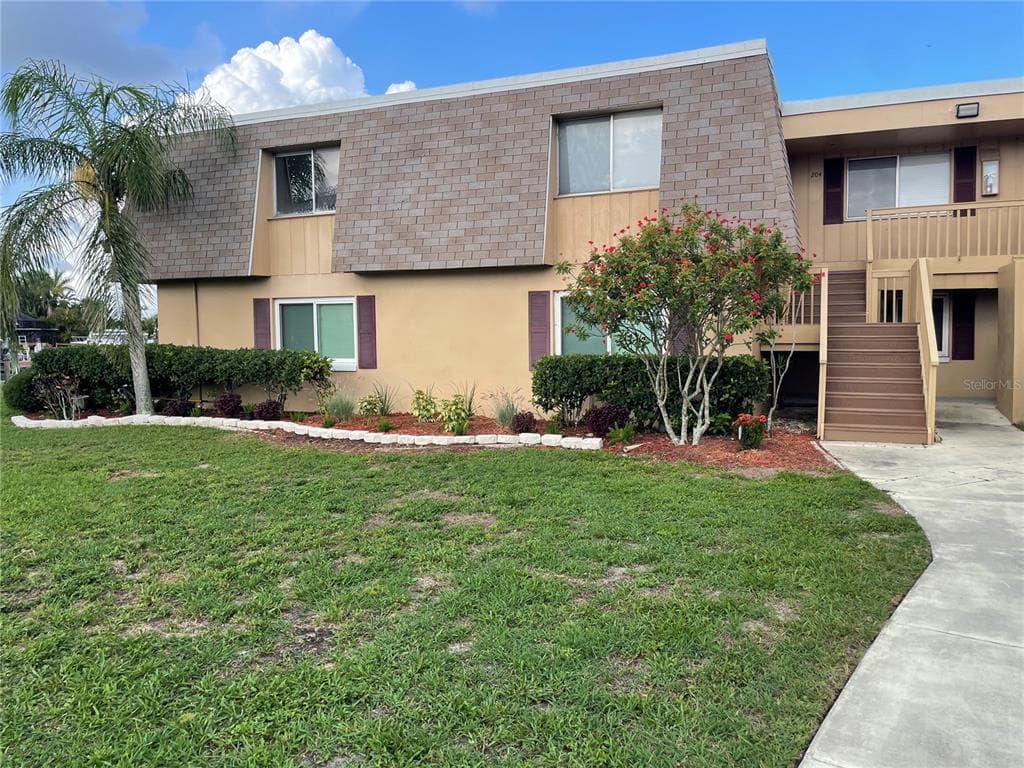 1000 APOLLO BEACH BOULEVARD UNIT 204 APOLLO BEACH, FL 33572