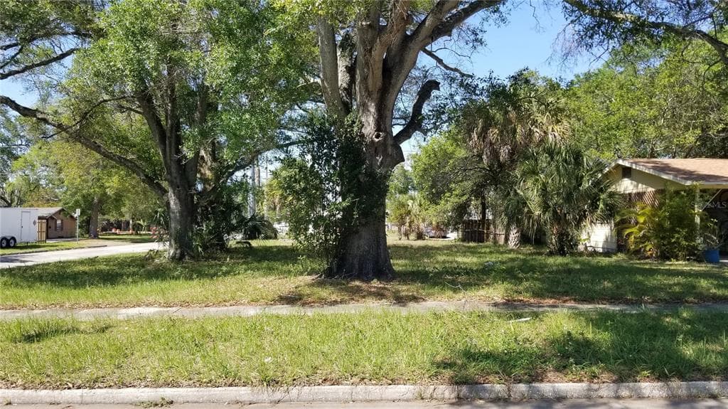 5055 2ND AVENUE S ST PETERSBURG, FL 33707