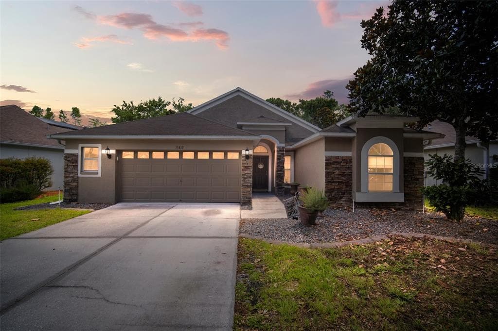 15813 LEATHERLEAF LANE LAND O LAKES, FL 34638
