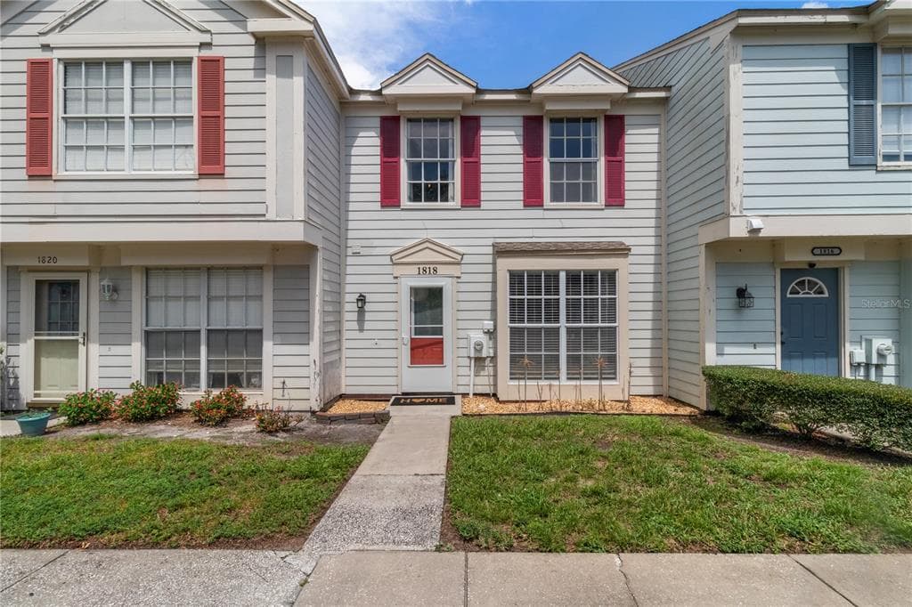 1818 MILL RUN CIRCLE TAMPA, FL 33613