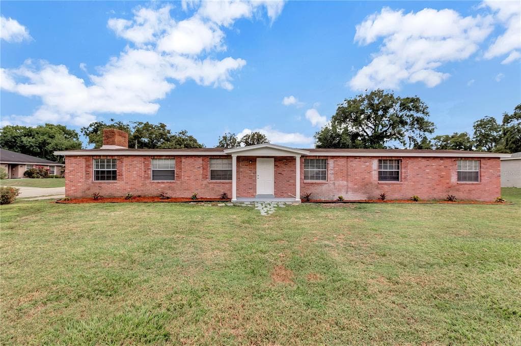 2120 3RD STREET MULBERRY, FL 33860