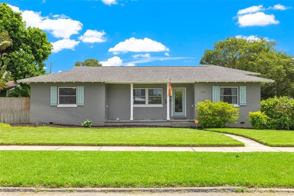 1090 17TH AVENUE N ST PETERSBURG, FL 33704