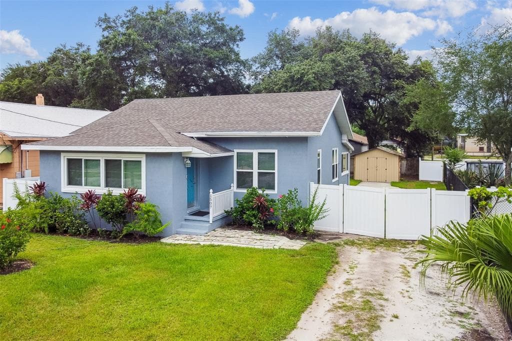 1507 E 32ND AVENUE TAMPA, FL 33610