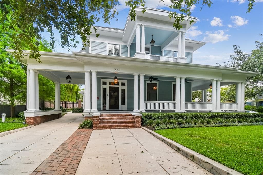1301 W MORRISON AVENUE TAMPA, FL 33606