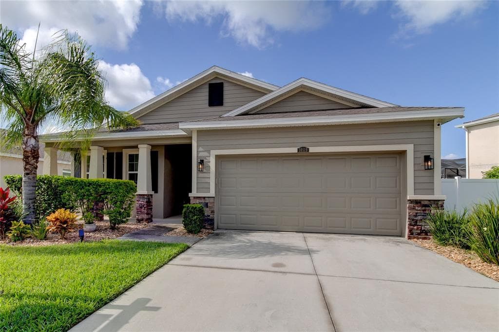 10519 SCENIC HOLLOW DRIVE