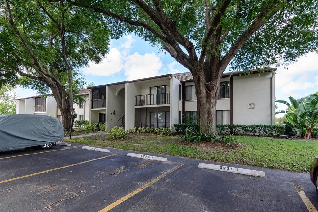 2600 S PINE RIDGE UNIT E2 PALM HARBOR, FL 34684