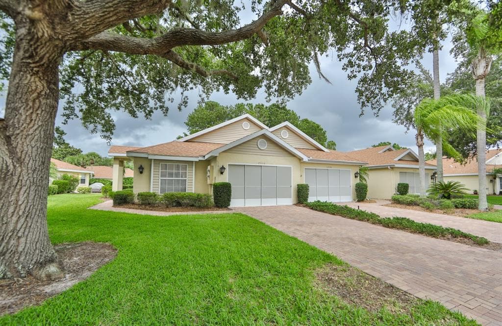 2518 NEW HAVEN CIRCLE SUN CITY CENTER, FL 33573