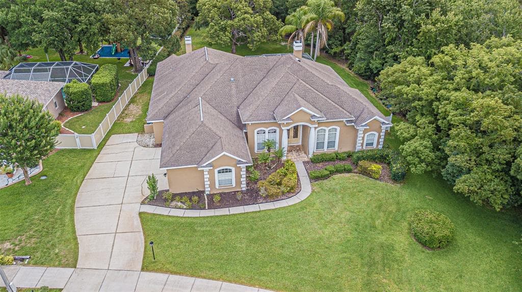 1462 KENSINGTON WOODS DRIVE
