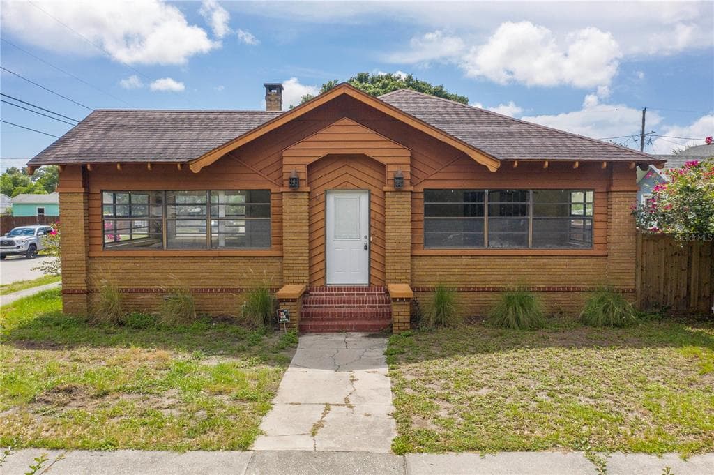 1100 14TH STREET N ST PETERSBURG, FL 33705