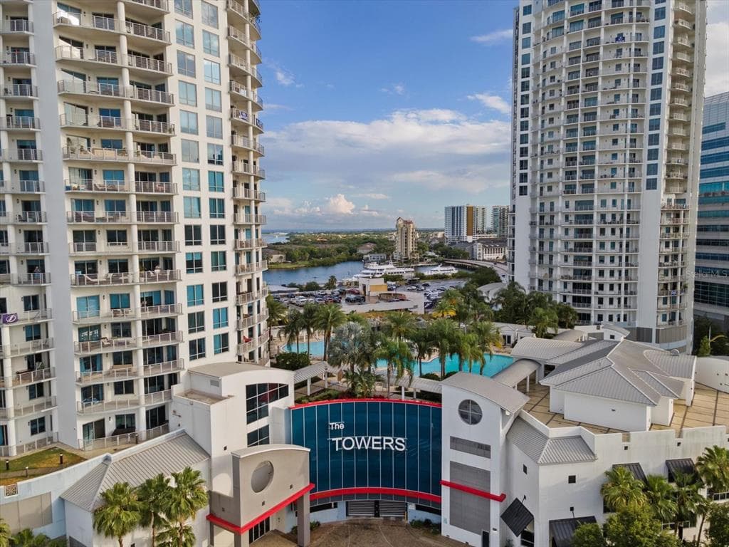 1209 E CUMBERLAND AVENUE UNIT 1003 TAMPA, FL 33602