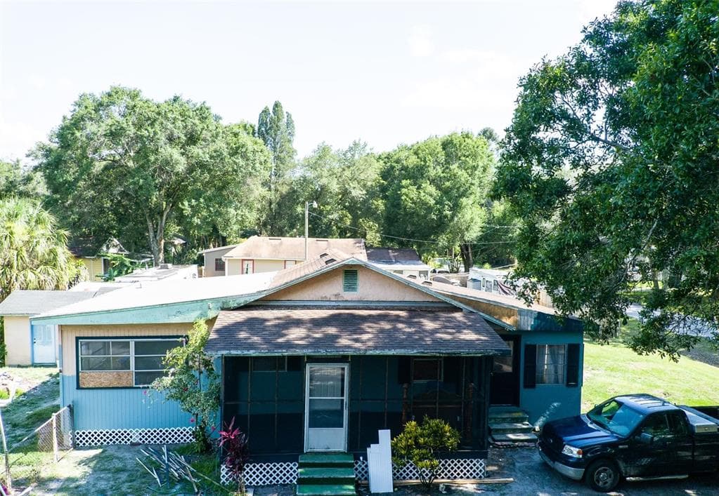 3205 SPILLERS AVENUE TAMPA, FL 33619