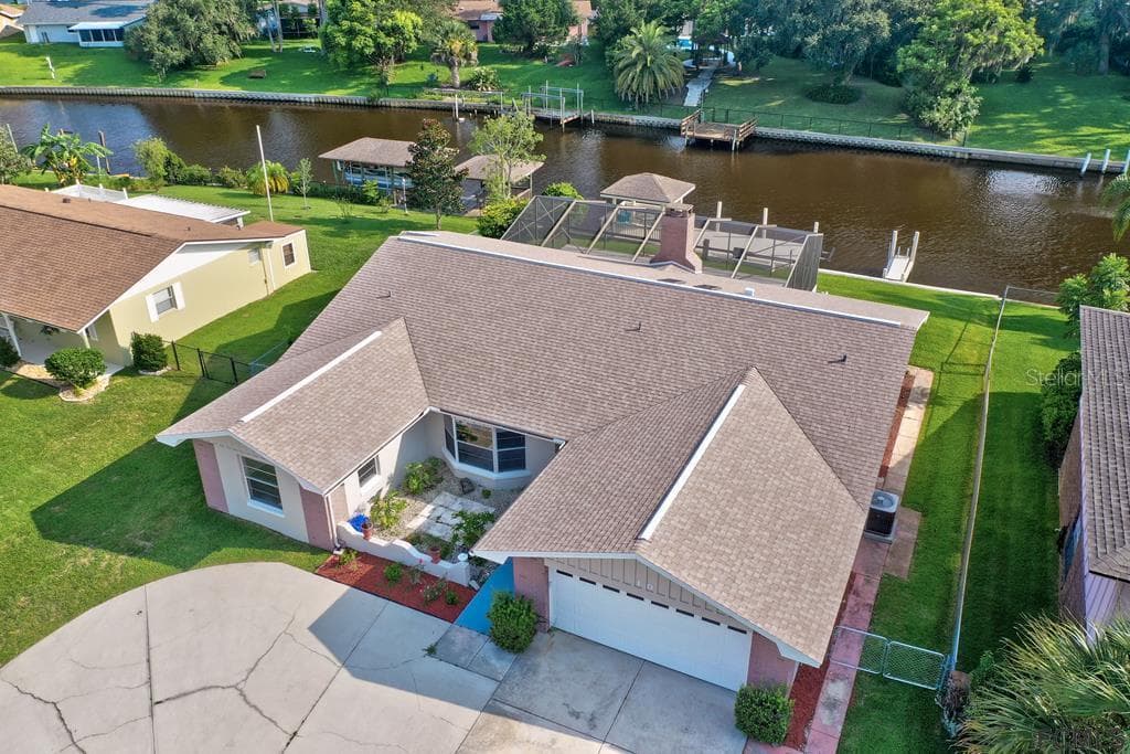 10 FELICIA COURT PALM COAST, FL 32137